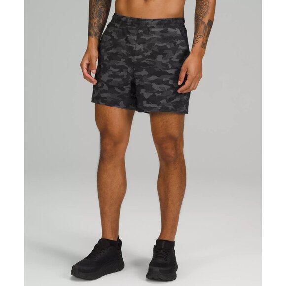 Lululemon Pace Breaker 5" Short Gray Black Camo Athletic Size Small - Picture 1 of 4